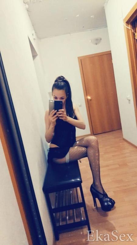 фото проститутки Карина из города Екатеринбург